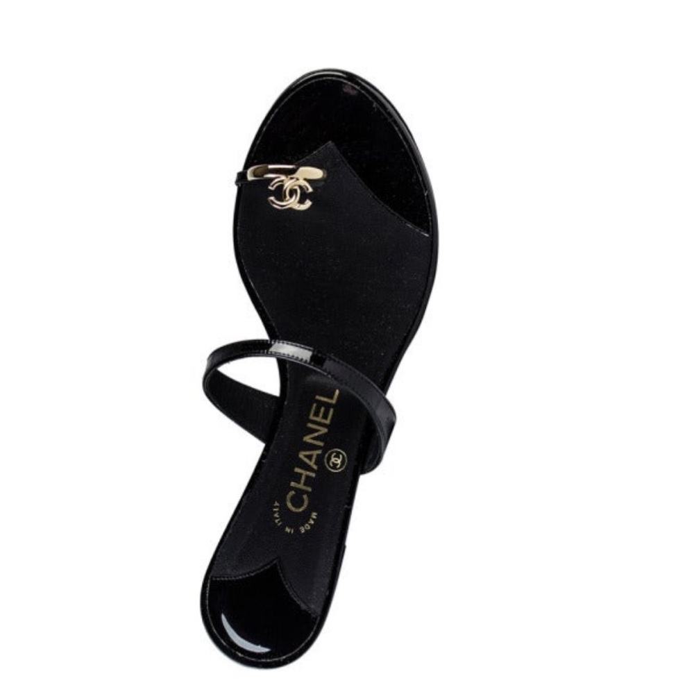 CHANEL Black Patent Leather Slide Sandals - Picture 3 of 12